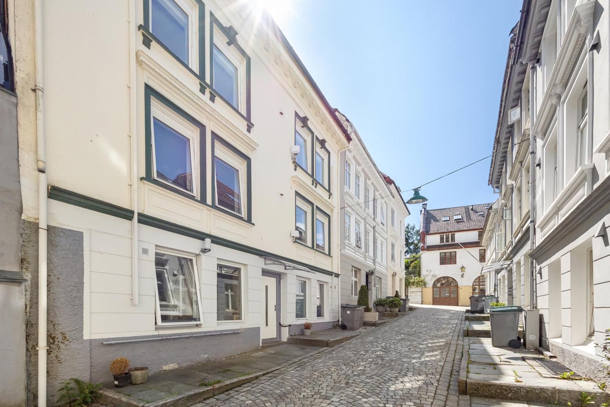 Renovated Jan 24 - Queen Beds - Behind Bryggen Берген Екстериор снимка